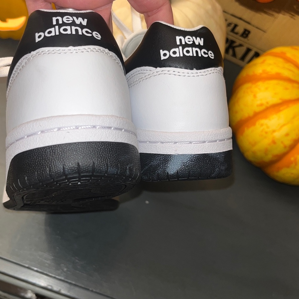 New Balance Unisex 480 Sneakers, Brand New Womens sz 10.5 White & Black Sneakers - Picture 10 of 13